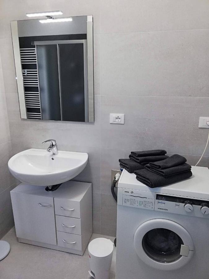 Casa Maria Lafinestrasulgarda Apartment Limone sul Garda Ngoại thất bức ảnh